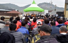 염산면 군유염전 채염식